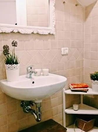Secret Well Apartment *